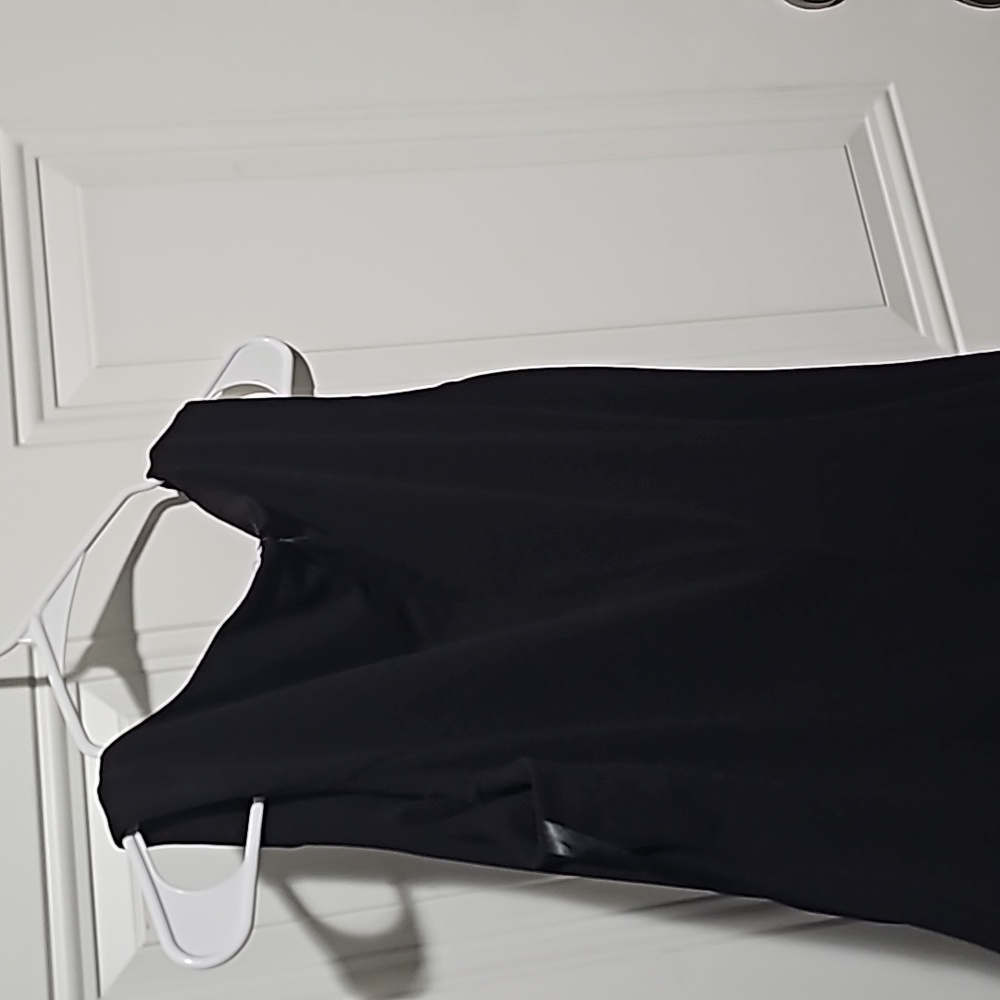 Dress - Picture 5 of 6
